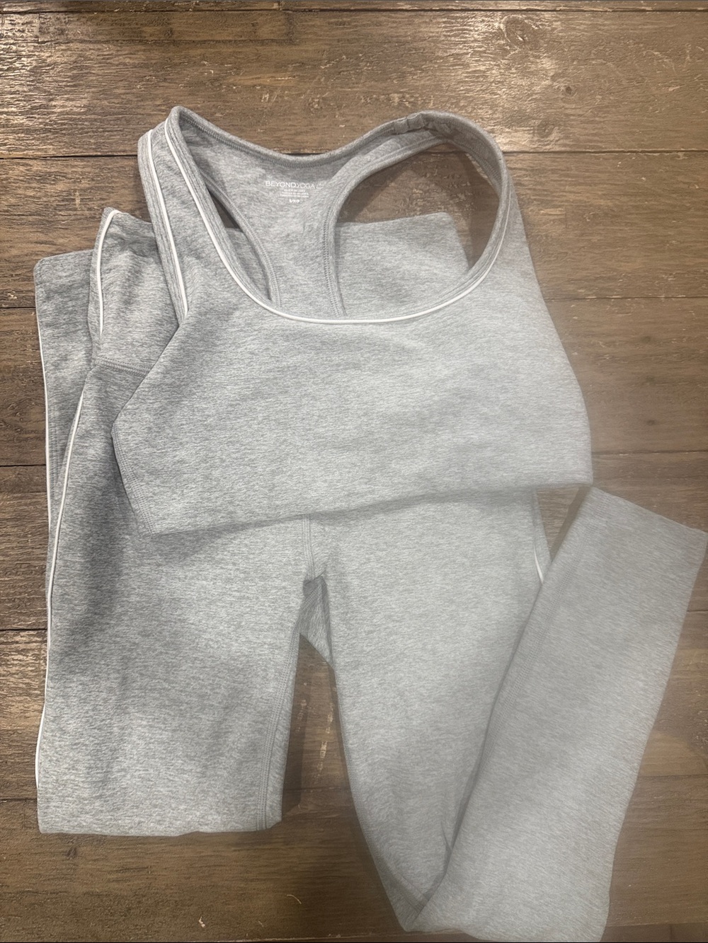 Beyond Yoga Women’s Gray Activewear Leggings & Racerback Sports Bra Set